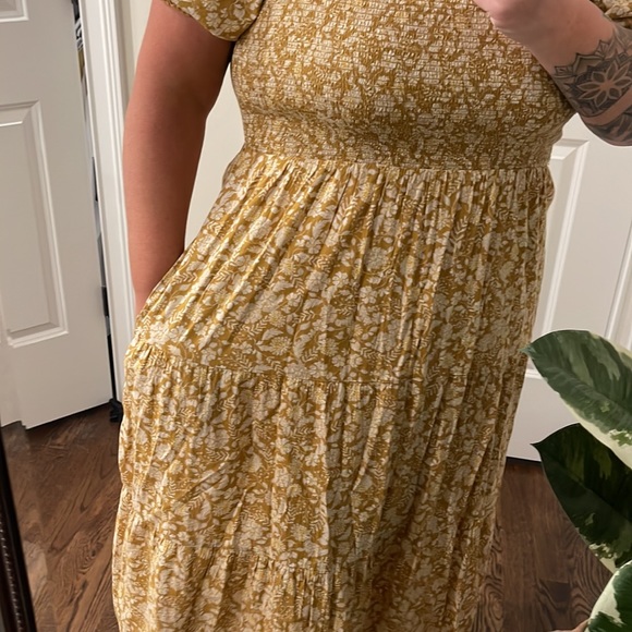Old Navy Yellow Floral Dress - Picture 3 of 6